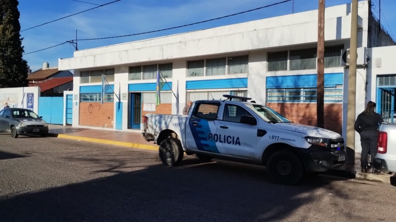 Robaron 5 millones de pesos de la escuela Mariano Moreno